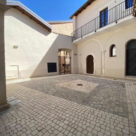 Dimora Degli Angeli Apartment L'Aquila Ngoại thất bức ảnh