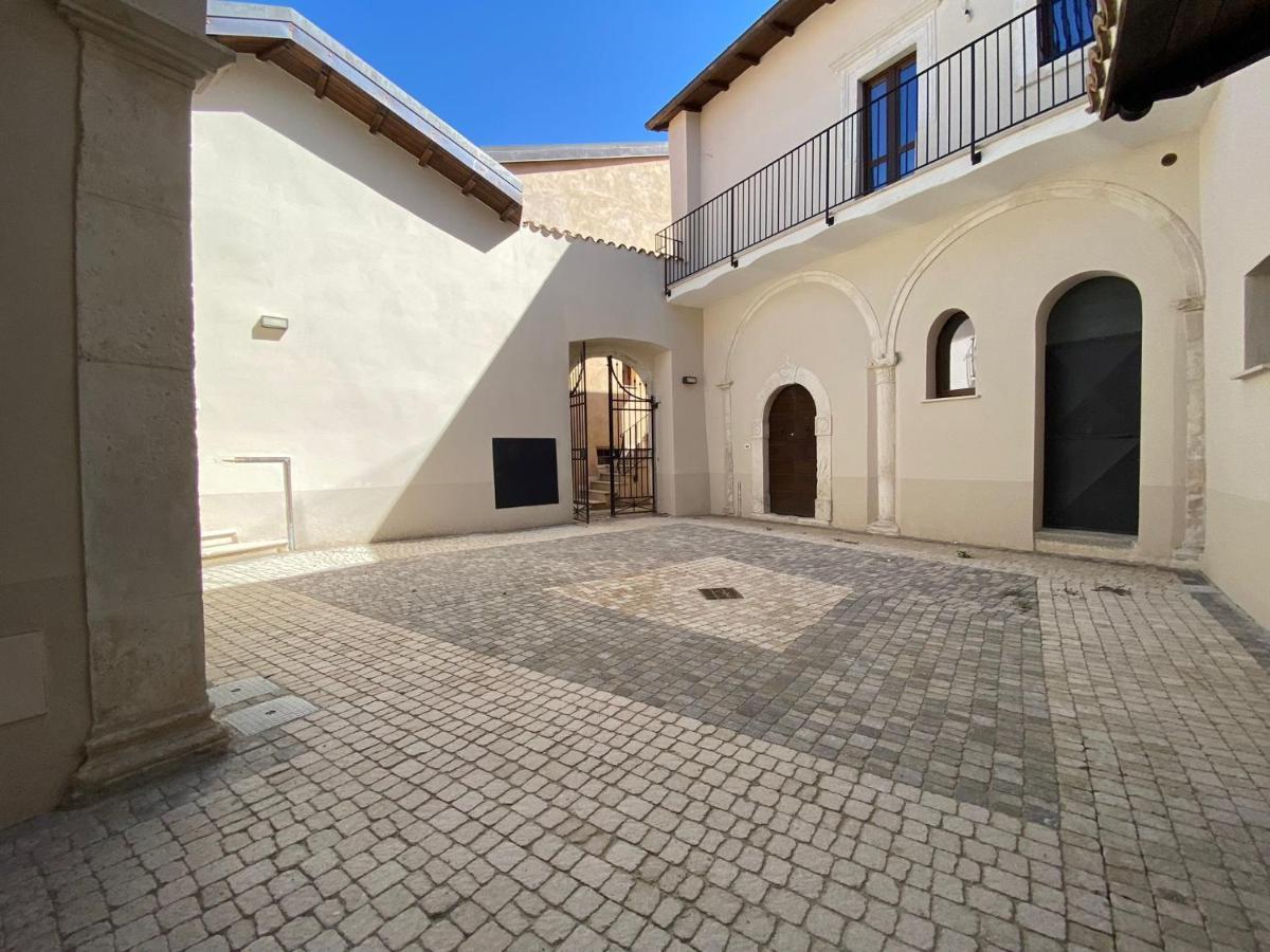 Dimora Degli Angeli Apartment L'Aquila Ngoại thất bức ảnh